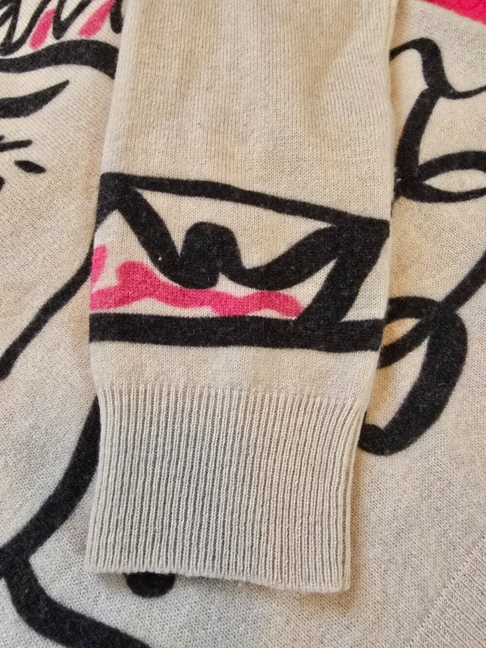 Brodie Fine Cashmere Silver Graphic Crew Neck Sweater Small - Picture 7 of 9